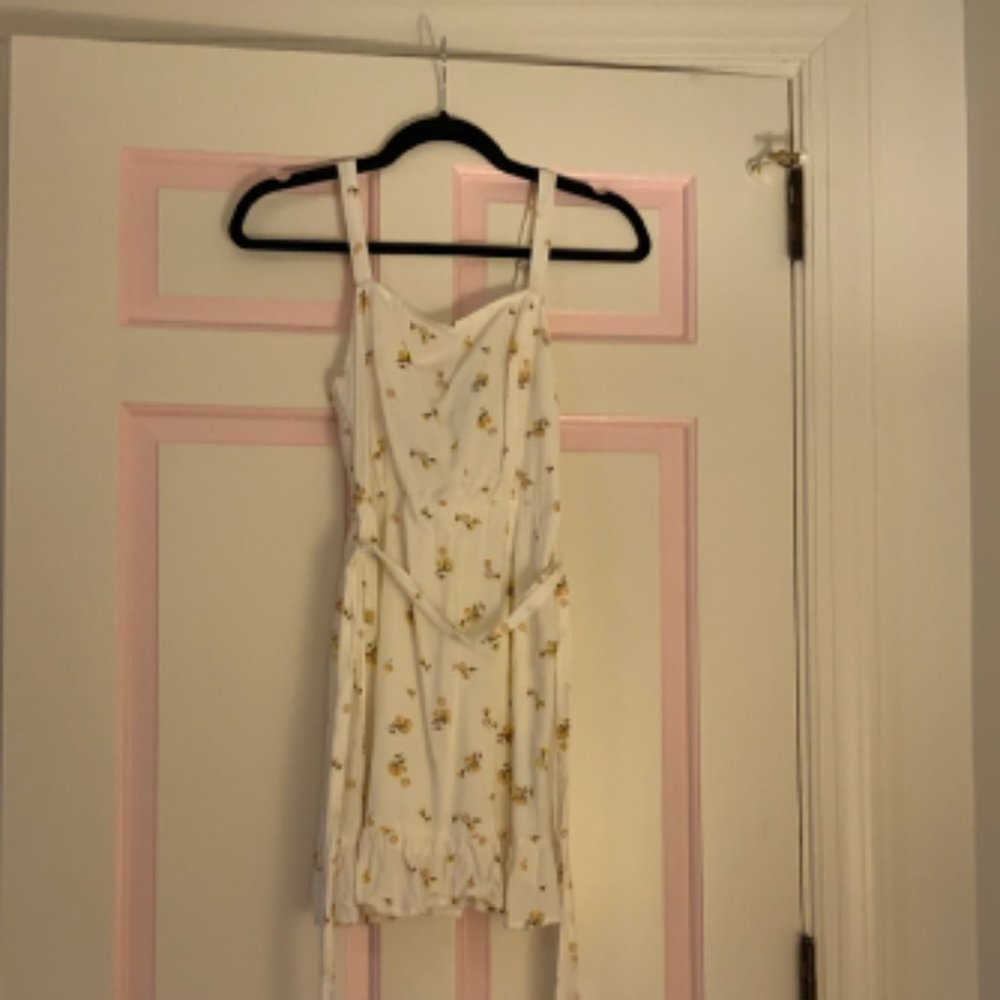 Hollister White Floral Dress (XS)